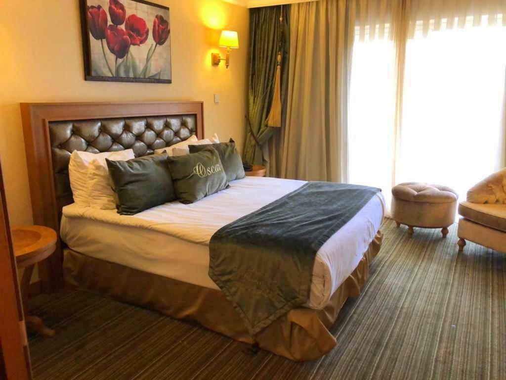 Oscar Beachfront Resort & Spa & Casino Kyrenia  Bagian luar foto