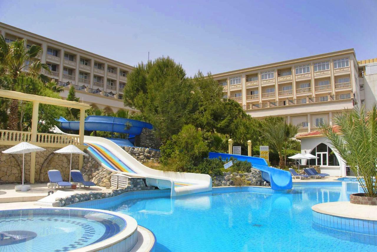 Oscar Beachfront Resort & Spa & Casino Kyrenia  Bagian luar foto