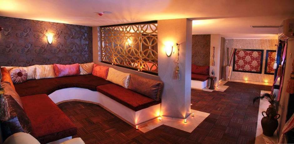 Oscar Beachfront Resort & Spa & Casino Kyrenia  Bagian luar foto