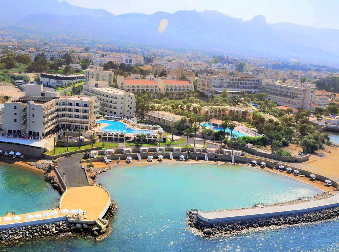 Oscar Beachfront Resort & Spa & Casino Kyrenia  Bagian luar foto